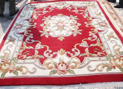 怎么深層清潔地毯？